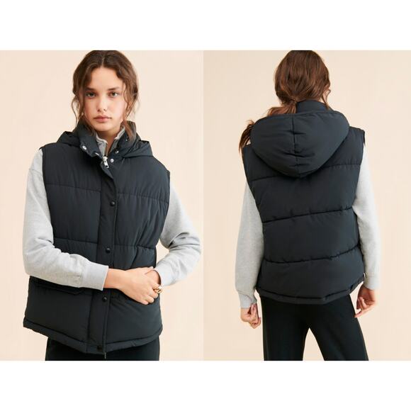 Free People Dreamers Hooded Puffas Vest Black in Size M